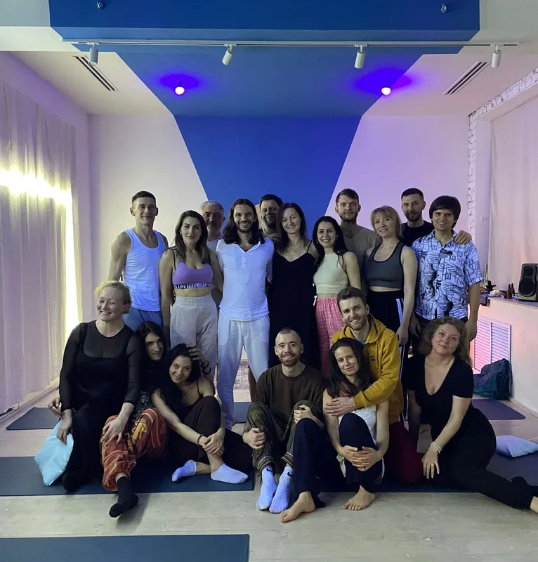 Медитация и дыхательные практики на занятии тантры